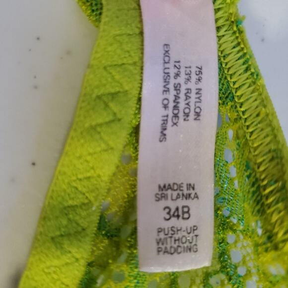 VICTORIA'S SECRET Push Up Bra GREEN LACE Without Padding Underwire Lingerie 34B - Picture 8 of 8